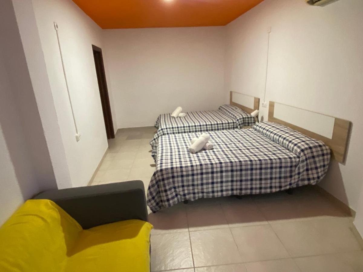 Arc House Ribera Only Adults Hostel กอร์โดบา ภายนอก รูปภาพ